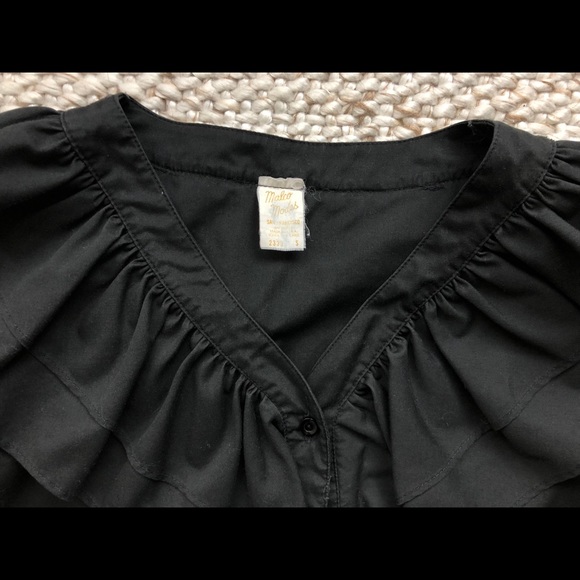 Soft black blouse - Picture 4 of 5